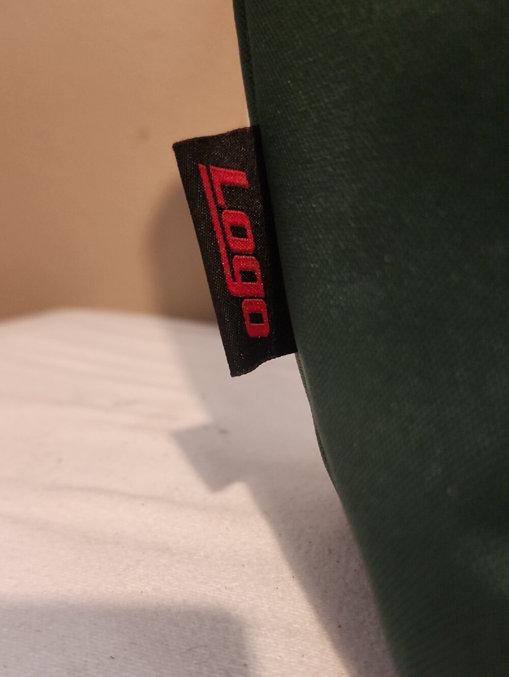 University of Oregon Green Tote Bag with Yellow O Logo - Picture 2 of 15